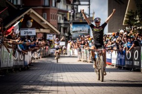 We interviewed Lars Forster: "I like the feeling of not wearing gloves"