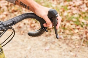 Wolf Tooth introduces a remote seatpost control for road and gravel handlebars