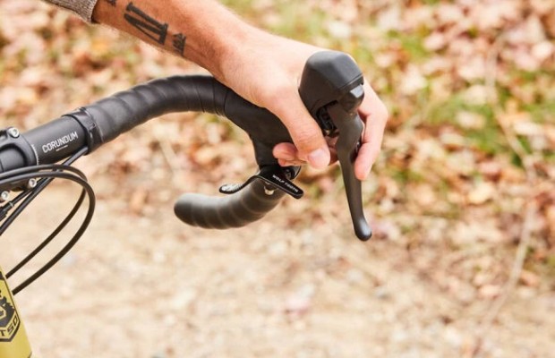 Wolf Tooth presenta un mando remoto de tija para manillares de carretera y gravel