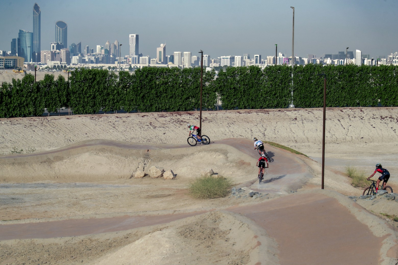 Hero Abu Dhabi 2024 An exotic XCO full of stars and 150,000 in prizes