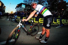 Mathieu Van der Poel no sabe para qué entrenar ahora: "Solo sé que mañana saldré con mi bicicleta"