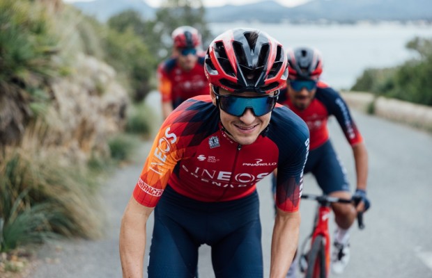 Pidcock se pone en modo carretera tras ganar en MTB: Volta al Algarve 2024