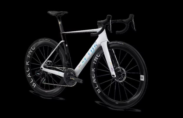 Factor lance son nouveau Ostro VAM, son vélo le plus aérodynamique à ce jour