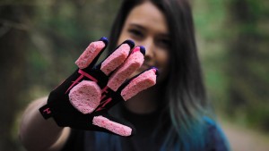 Los guantes definitivos que absorben las vibraciones y sirven para lavar tu bici