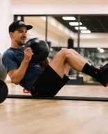 Material para montar uma academia com "massagista" na sala da sua casa