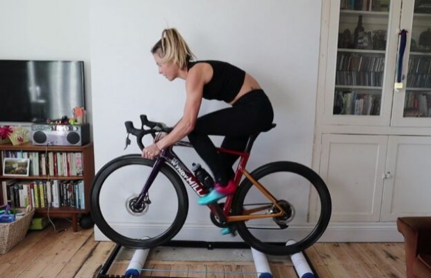 Cómo convertir cualquier rodillo en inteligente para utilizarlo en Zwift