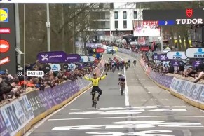 Jan Tratnik makes a good Omloop Het Niewsblad for Visma-Lease a Bike