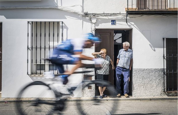 What differentiates a professional road bike from yours?