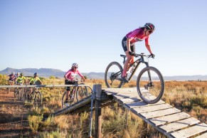 Mona Mitterwallner and Candice Lill, first and second in the XCM World Championship, will team up in the Cape Epic 2024