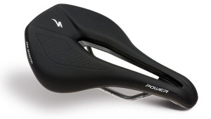 What is the difference between mountain and road saddles?