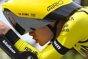 The UCI gives the green light to the controversial helmet of Visma-Lease a Bike