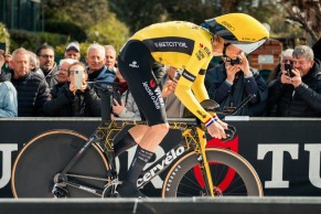 The UCI gives the green light to the controversial helmet of Visma-Lease a Bike