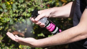 Muc-Off presenta una gama de desinfectantes y limpiadores