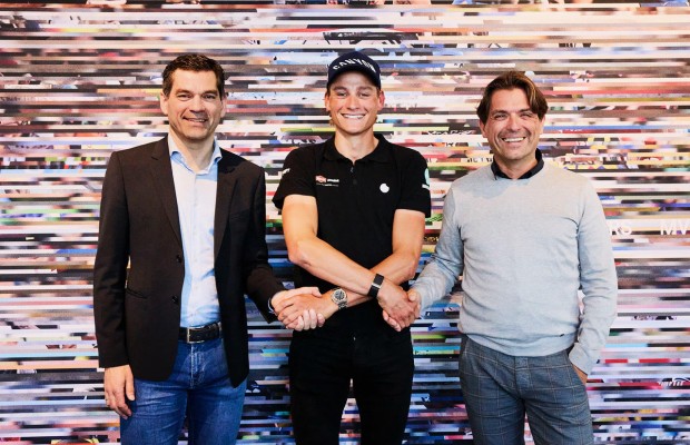 Mathieu van der Poel continuará na equipe Alpecin-Deceuninck até 2028