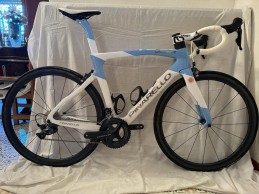 Pope Francis auctions off his Pinarello Dogma F12