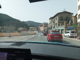 This is how a stage of La Volta is experienced from the Decathlon AG2R La Mondiale car