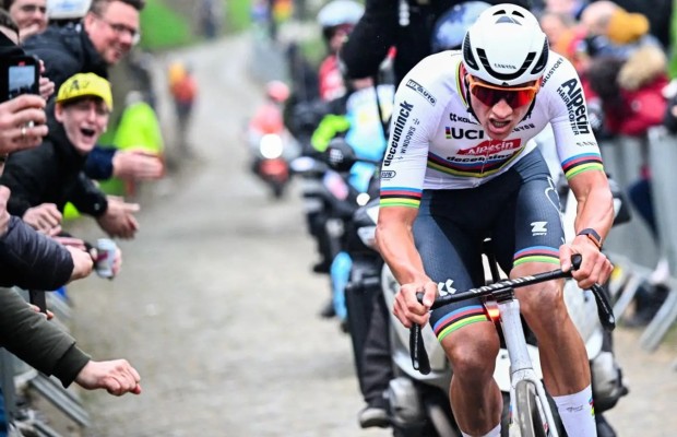 Mathieu van der Poel a seguir sumando en Gante-Wevelgem 2024