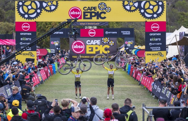 Moins de 3 minutes de vidéo avec le meilleur de la Grande Finale de l'Absa Cape Epic 2024