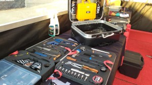 Jorge Soto, mecánico del BH Templo Cafés, nos enseña su caja de herramientas