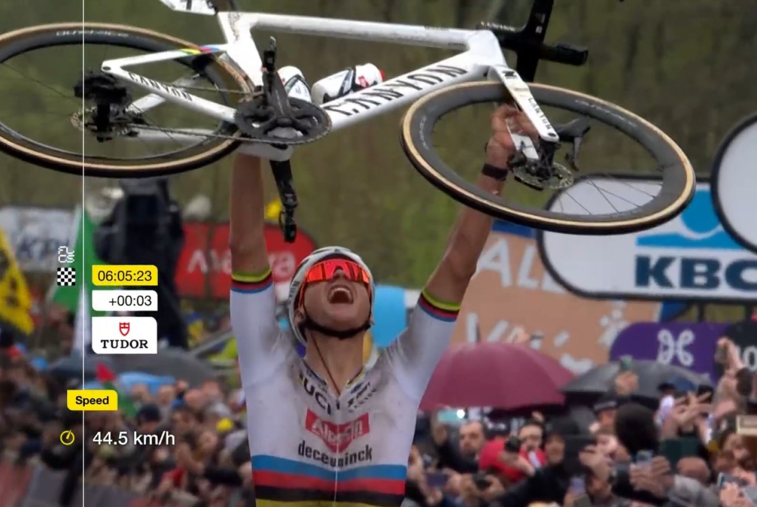 Mathieu van der Poel enters the legend of the Tour of Flanders with an ...