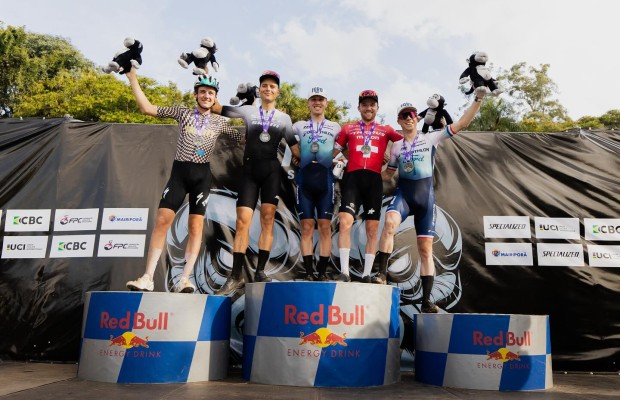 Savilia Blunk e Joshua Dubau vencem no Brasil "a preliminar" da Copa do Mundo XCO de Mairipora