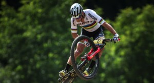 Nino Schurter, el rey del MTB XCO, celebra su 34 cumpleaños