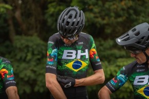 O BH Coloma Team muda de cores para homenagear o país onde tudo começou