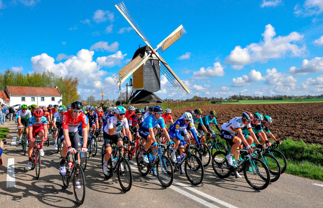  Foto zu The Amstel Gold Race 2024 kicks off the Ardennes classics 