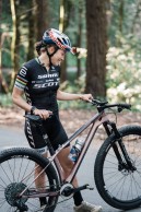 Scott Scale Oyster Pink, Kate Courtney is premiering her new bike