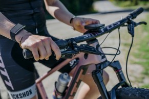 Scott Scale Oyster Pink, Kate Courtney is premiering her new bike