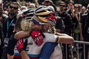 Este domingo vuelve la Copa del Mundo XCO a RedBull TV con comentaristas de lujo