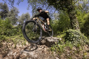 Nous avons testé le Pinarello Dogma XC, un VTT développé à l'envers