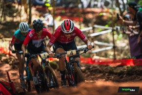 Batten signs a perfect weekend with a great victory in the XCO World Cup in Araxá