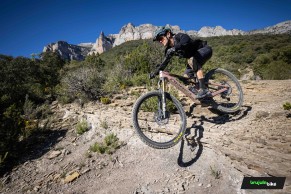 Hemos probado la Orbea Rise 2025 y va directa a nuestra lista de favoritas