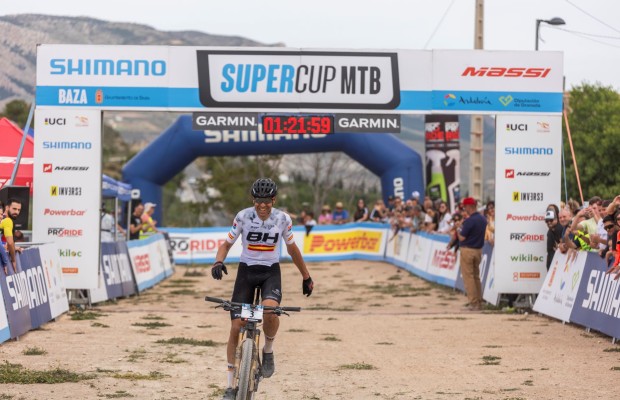 David Valero gana en casa y el BH Coloma Team firma un doblete en la Shimano Supercup Massi de Baza