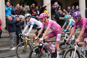 Tim Merlier wins a sprint that was almost frustrated by Tadej Pogacar