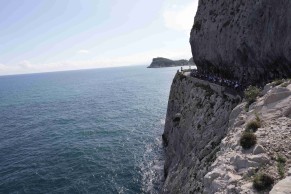 Jonathan Milan takes a sprint with a taste of Milan-San Remo