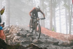 Puck Pieterse wins the European XCO Championship 2024 under the rain