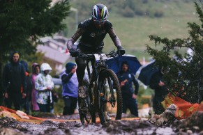 Puck Pieterse wins the European XCO Championship 2024 under the rain
