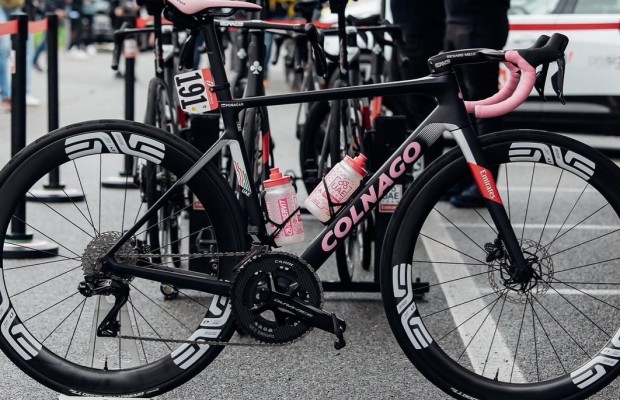 Combien pèse le vélo Pogacar et combien vaut-il ?