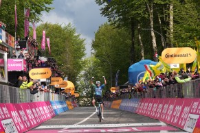Decathlon-AG2R La Mondiale asombra también en el Giro de Italia 2024