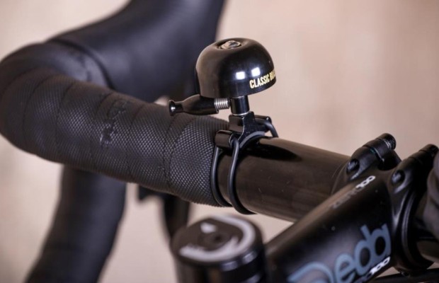 Reasons to have a bell, even if your bike costs more than 7,000€