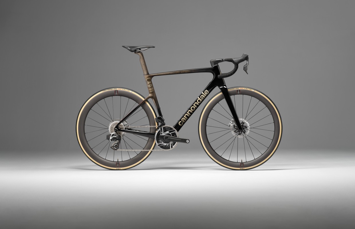 S(プロフィール必読！)☆リバティ Nova LAB71 Supersix EVO com SRAM RED AXS e um exclusivo conjunto