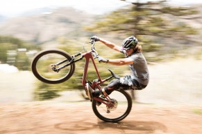 Muy original la presentación de la nueva Santa Cruz 5010 en mitad del confinamiento