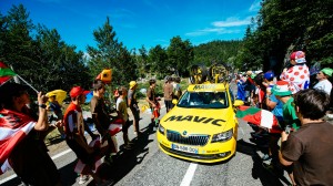 Le Blaireau Hinault joins bid to save Mavic
