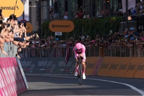 Filippo Ganna reunites with victory in the second time trial of the Giro d'Italia 2024