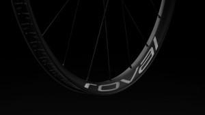 New and exclusive Roval Control SL Team wheels with carbon spokes