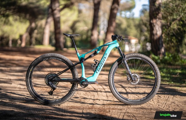 Nous avons testé le Wilier Urta Hybrid : le premier e-VTT léger de la marque