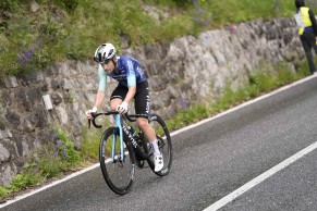 Andrea Vendrame, the smartest in a high-level breakaway, wins stage 19 of the Giro