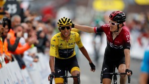 egan-bernal-tour-droga/